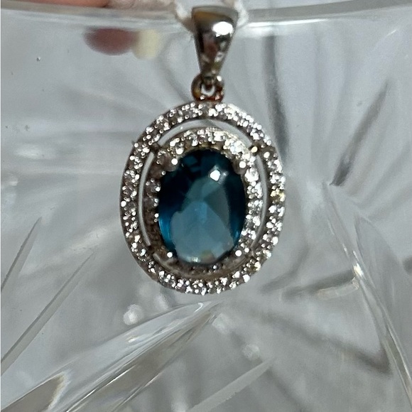 Sterling Silver Blue Topaz Colored Necklace Pendant Oval CZ Please Read Descript - Picture 6 of 7